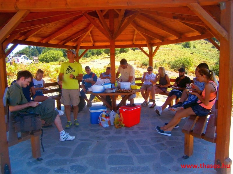 Az öreg falu, a vén platán és a folyók meséje